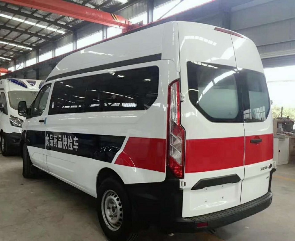 江鈴福特食品藥品移動(dòng)檢測(cè)車(chē)