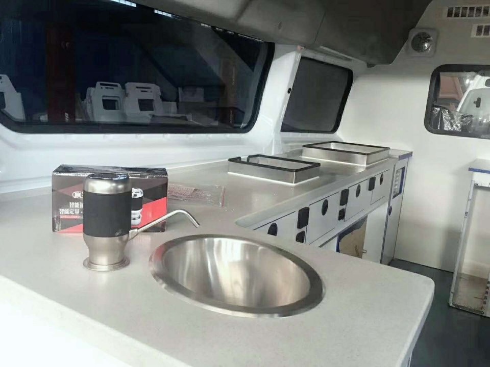 食品藥品移動(dòng)檢測(cè)車(chē)15271321777 (4)